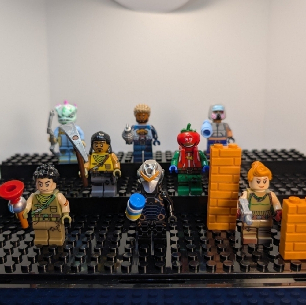 8 Minifigures- Fortnite Videogame Building Block Toys Omega Tomato Head
